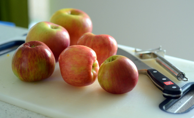 Fresh Apples for Easy Homemade Apple Butter