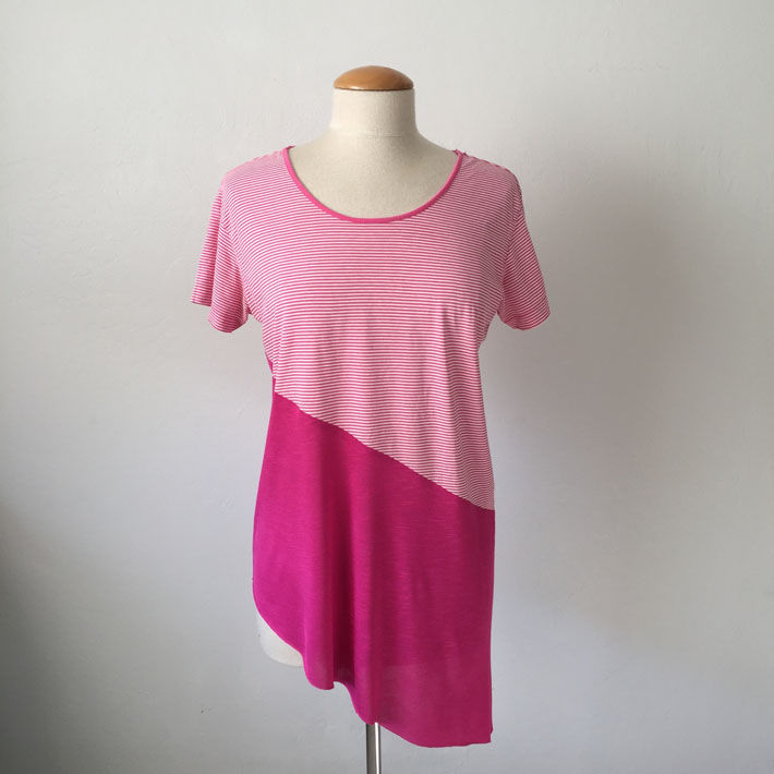 color block diagonal seam t-shirt