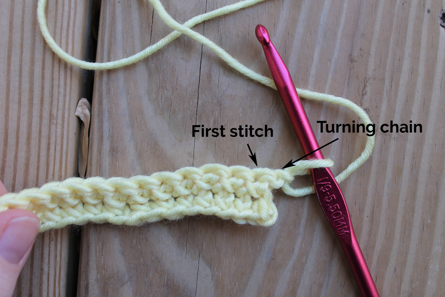 Turning chain in a single crochet row