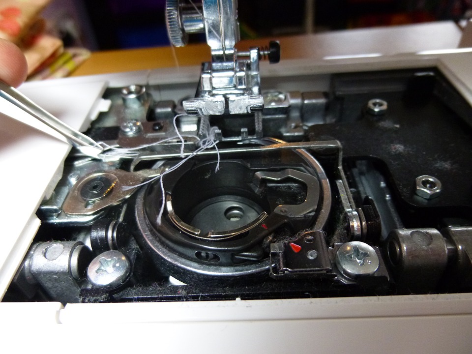vintage sewing machine easy to repair