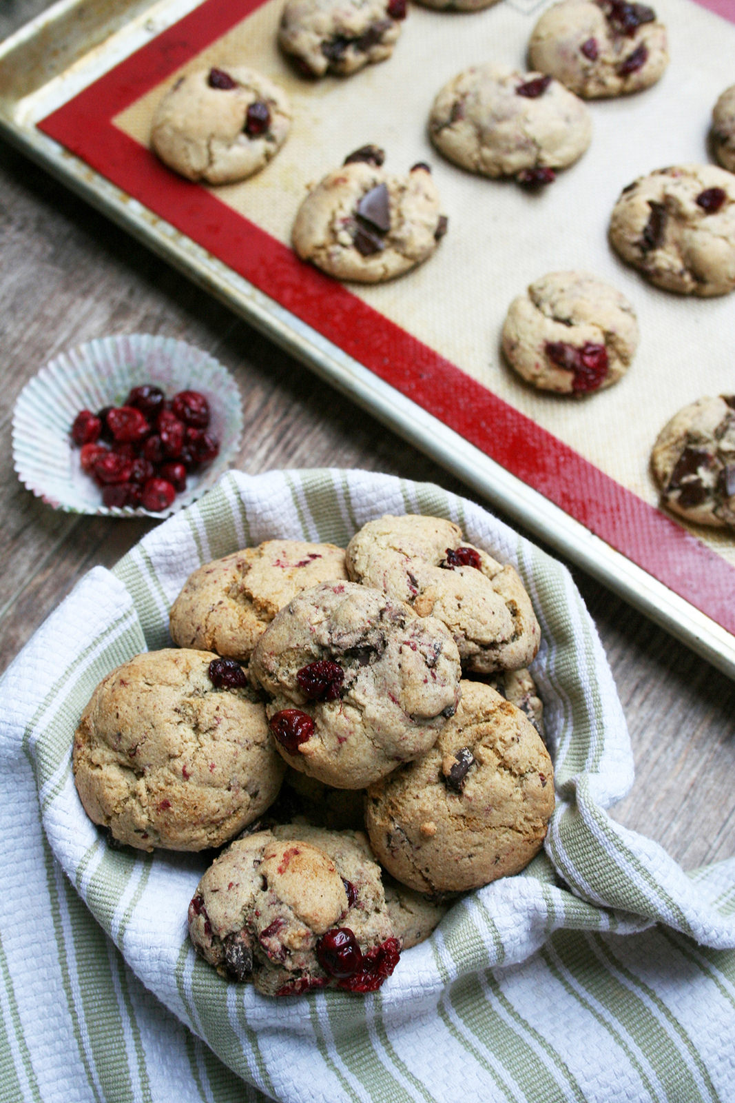 These Rubbermaid Containers Helped Keep My Famous Chocolate Chip Cookies  Fresh for Days