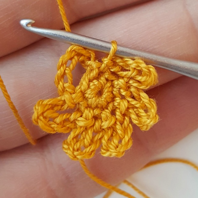 Crochet Snowflake Round 2b