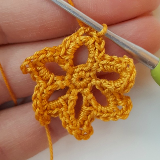 Crochet Snowflake Round 4a