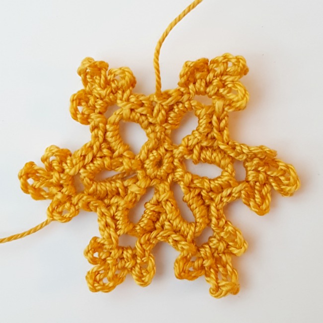 Crochet Snowflake Round 4e