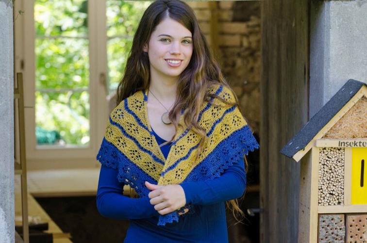 Daisy Shawlette Knitting Pattern