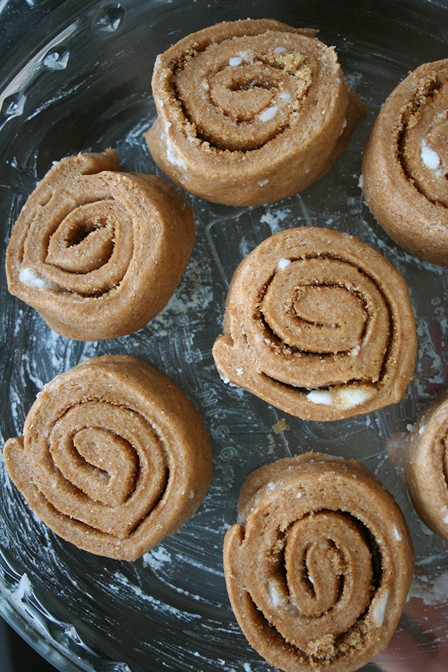 Cinnamon rolls in pan