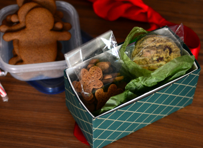 How to Pack and Ship Holiday Cookies