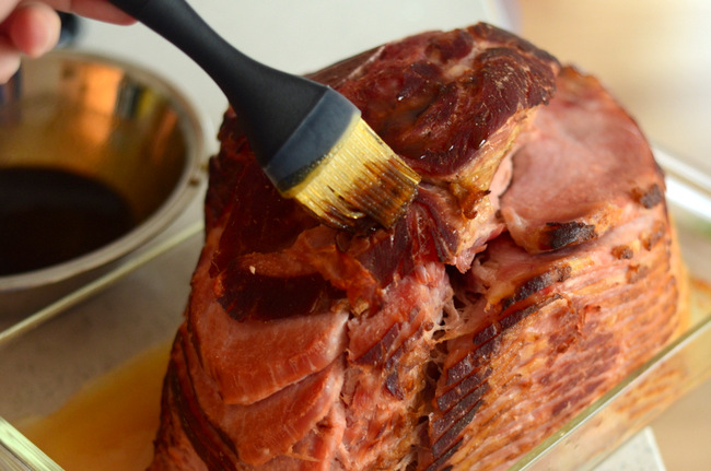 How to Make a Brown Sugar Glazed Holiday Ham