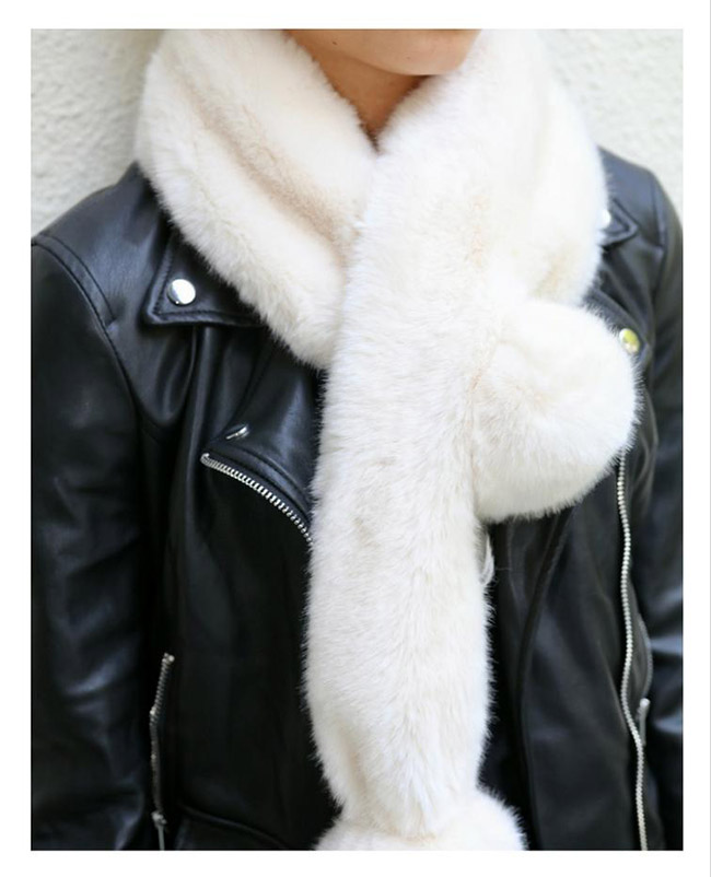 Faux Fur Scarf Sewing Pattern from So Sew Easy