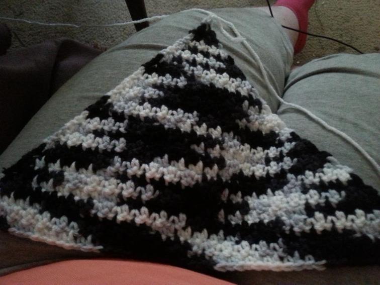 Houndstooth Corner to Corner Blanket