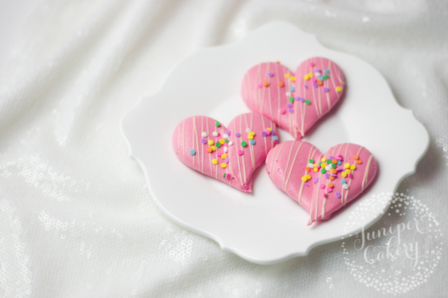 Meringue hearts recipe and tutorial by Juniper Cakery