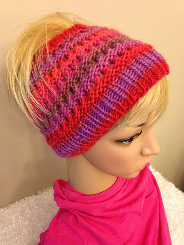 Easy Ponytail Bun Hat Knitting Pattern