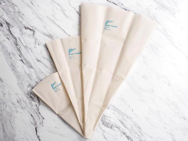 Reusable piping bags