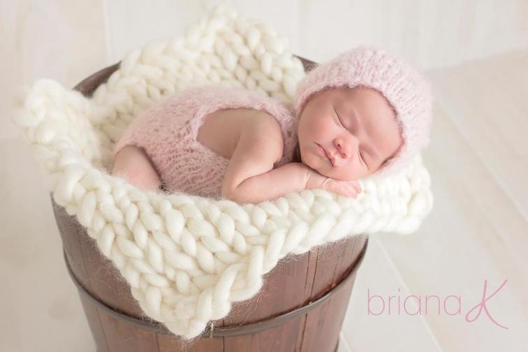 Roving Bump Baby Blanket Knitting Pattern