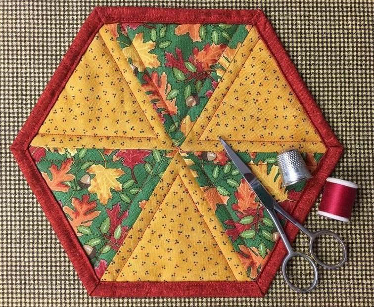 Easy Hexagon Mug Rug
