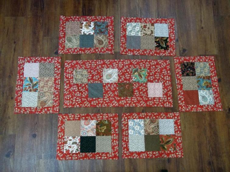Instant Charm Placemats and Table Runner