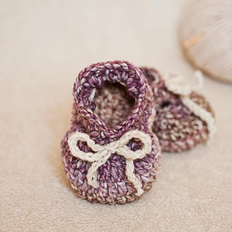 Simply Cute Baby Booties Crochet Pattern