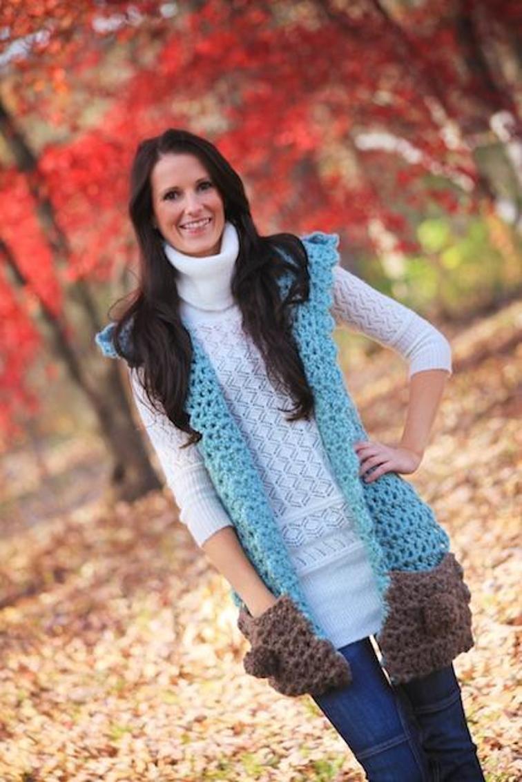 Blue Dream Scarf Hoodlet with Pockets Crochet Pattern