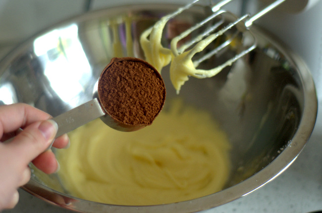 How to Make Chocolate Coffee Cake