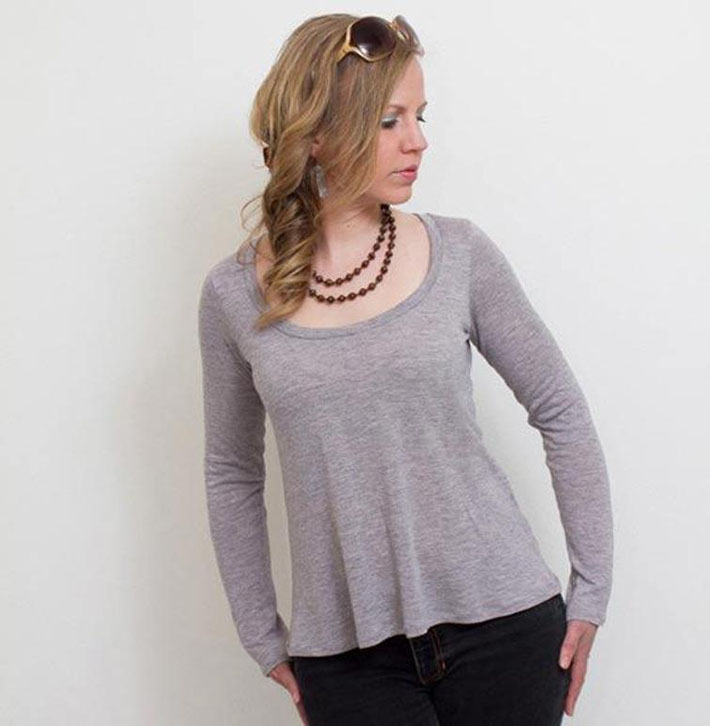 Flared tee shirt in grey