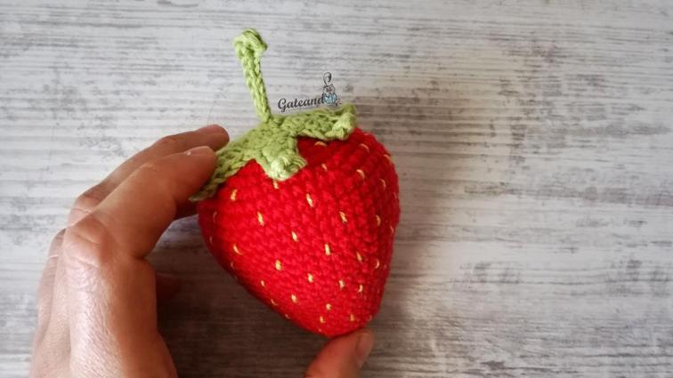 Strawberry Amigurumi FREE Crochet Pattern