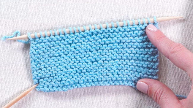 Sloppy knit edge stitches