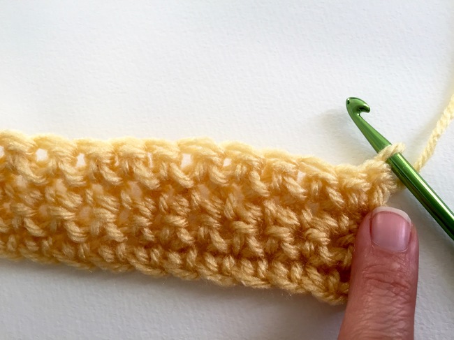 beginning of single crochet row