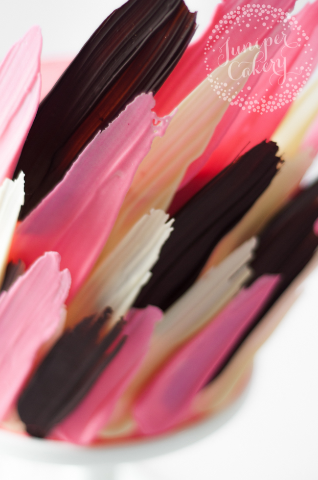 Scene stealing brushstroke cake tutorial