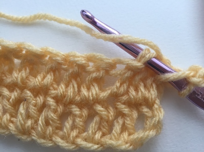 how to double crochet, step 3