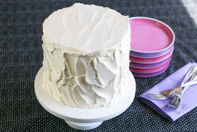 How to Frost a Cake