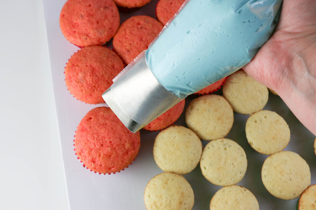 Using the Large Icing Tip