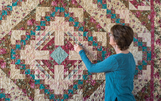 finished flower basket quilt