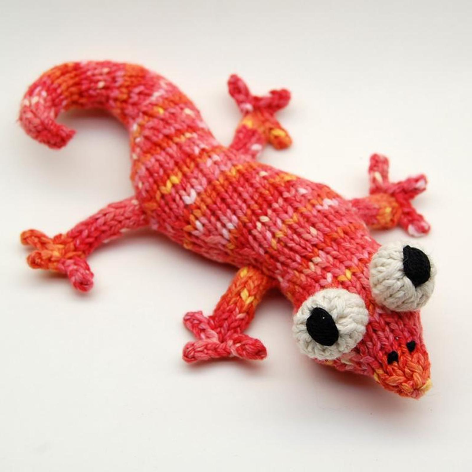 Eddie Lizzard Amigurumi Knitting Pattern