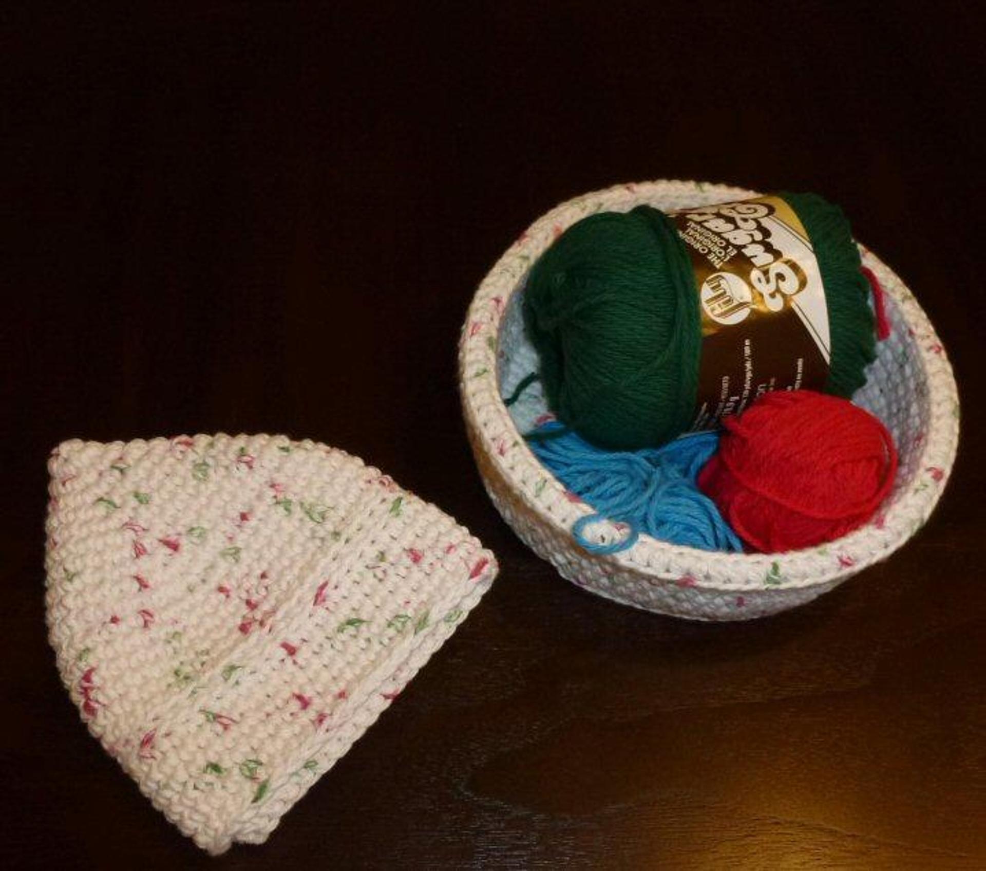 foldable crochet basket