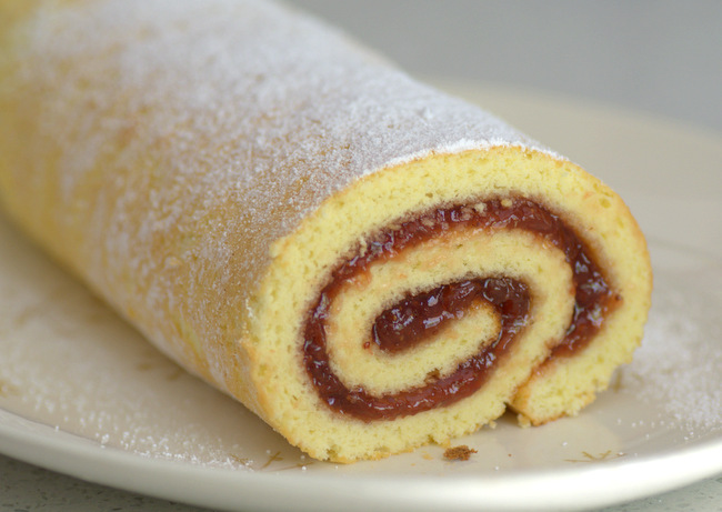 How to Make a Cake Roll: Jelly Roll Tutorial