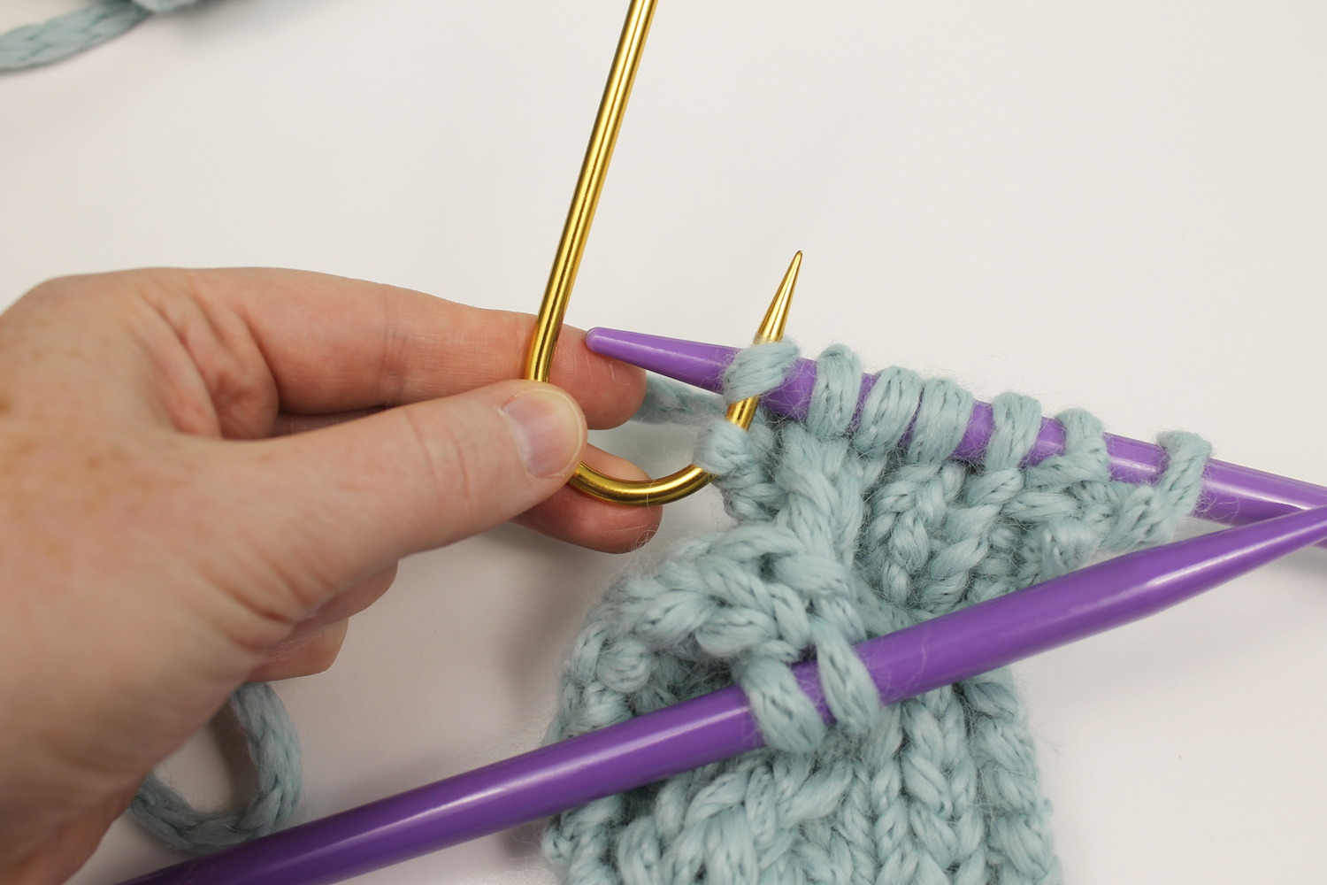 Knit cable braid