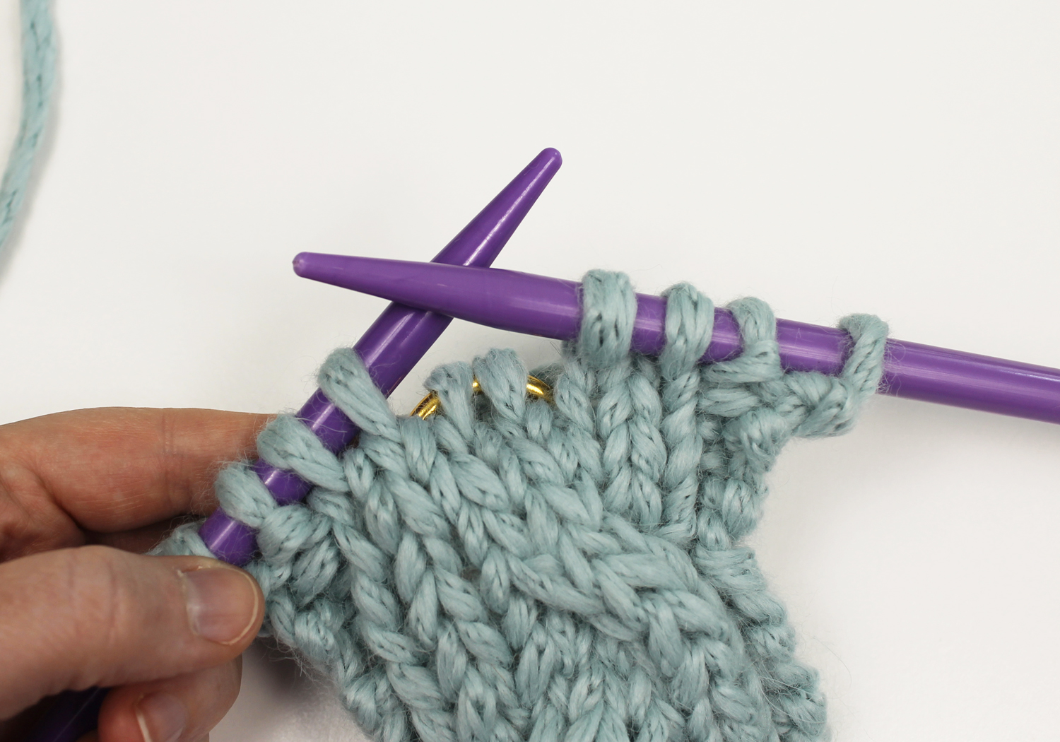 Knit cable braid