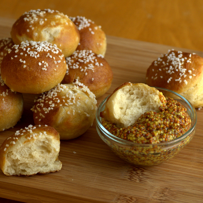 How to Make Pretzel Bites from Scratch