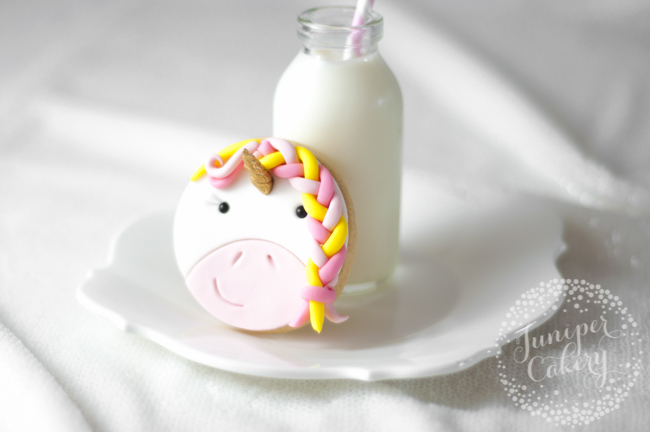 Tutorial for easy unicorn cookie