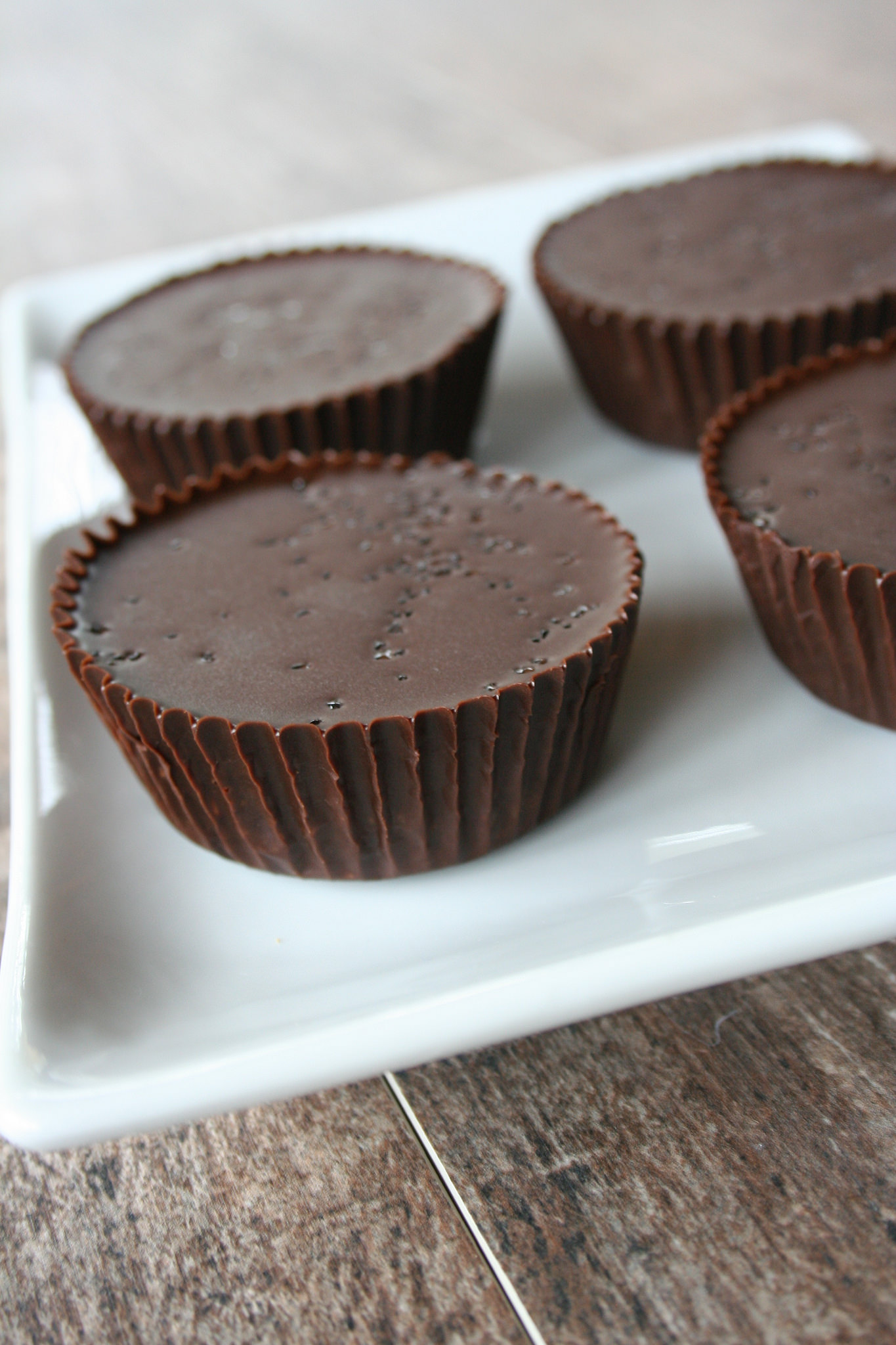 Salted chocolate cups