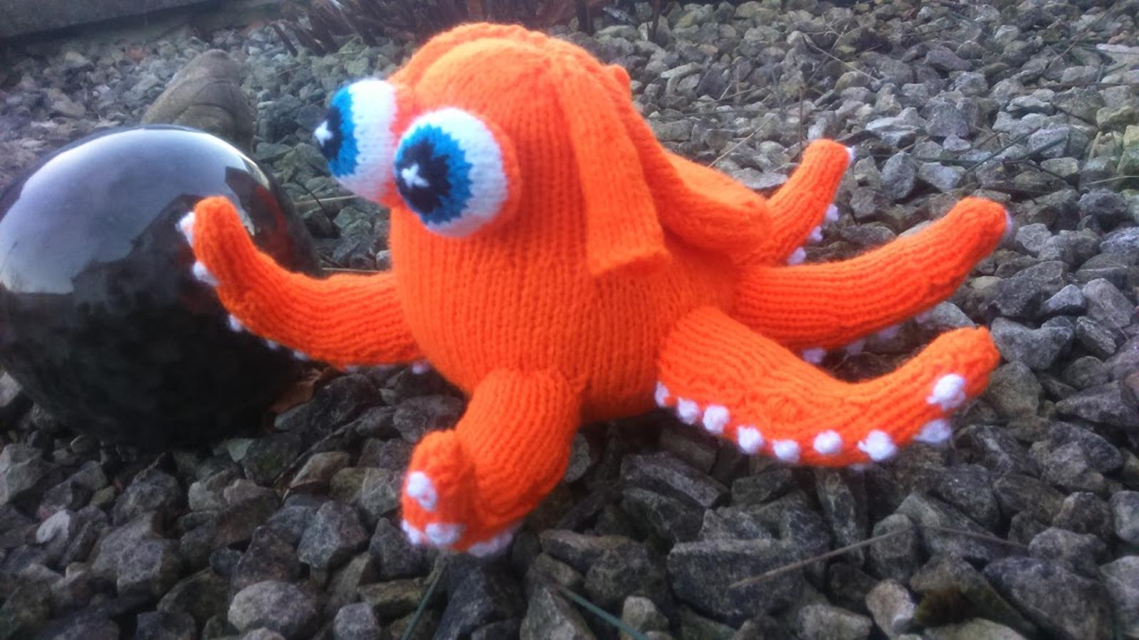 Hank the Octopus Knitting Pattern