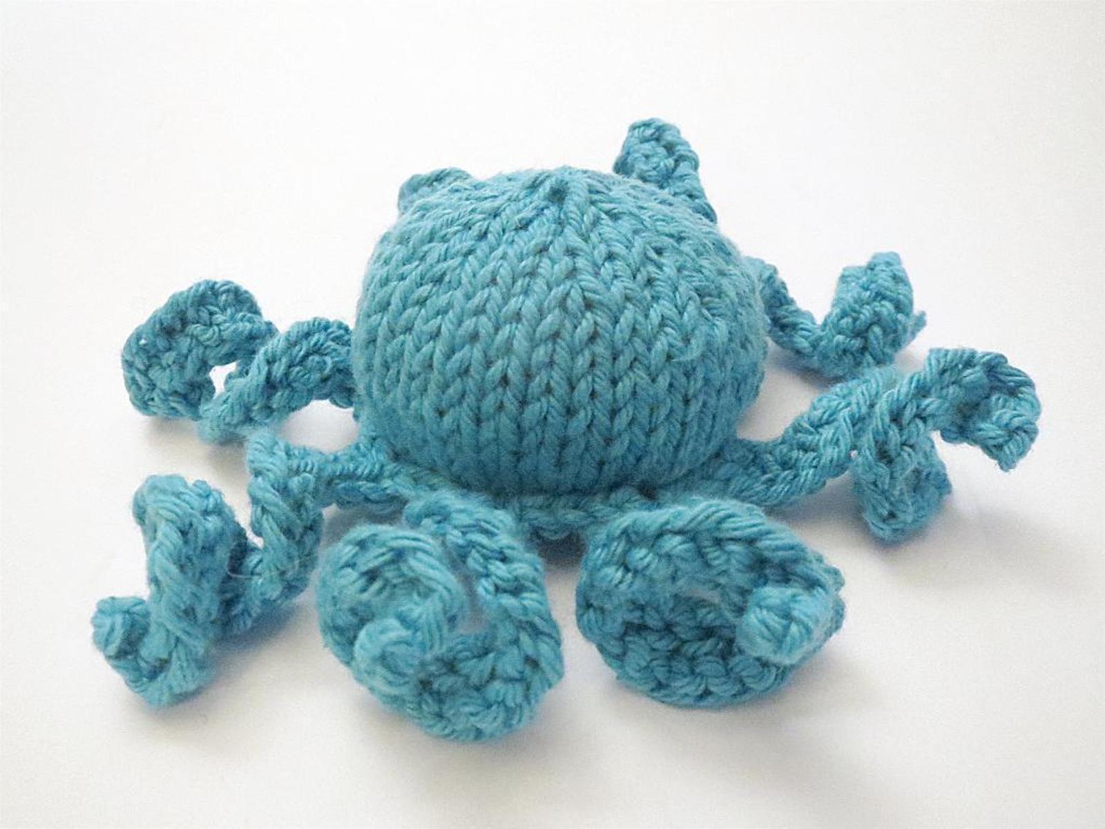 Jett the Octopus Knitting Pattern