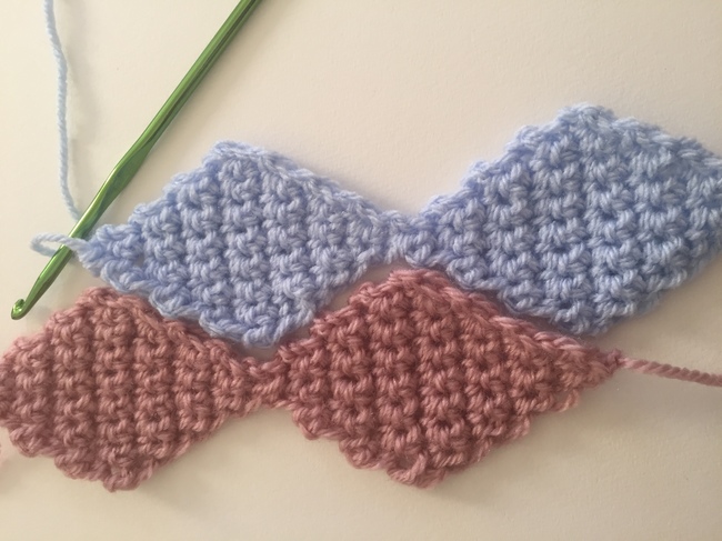 pair of single crochet diamondsJPG
