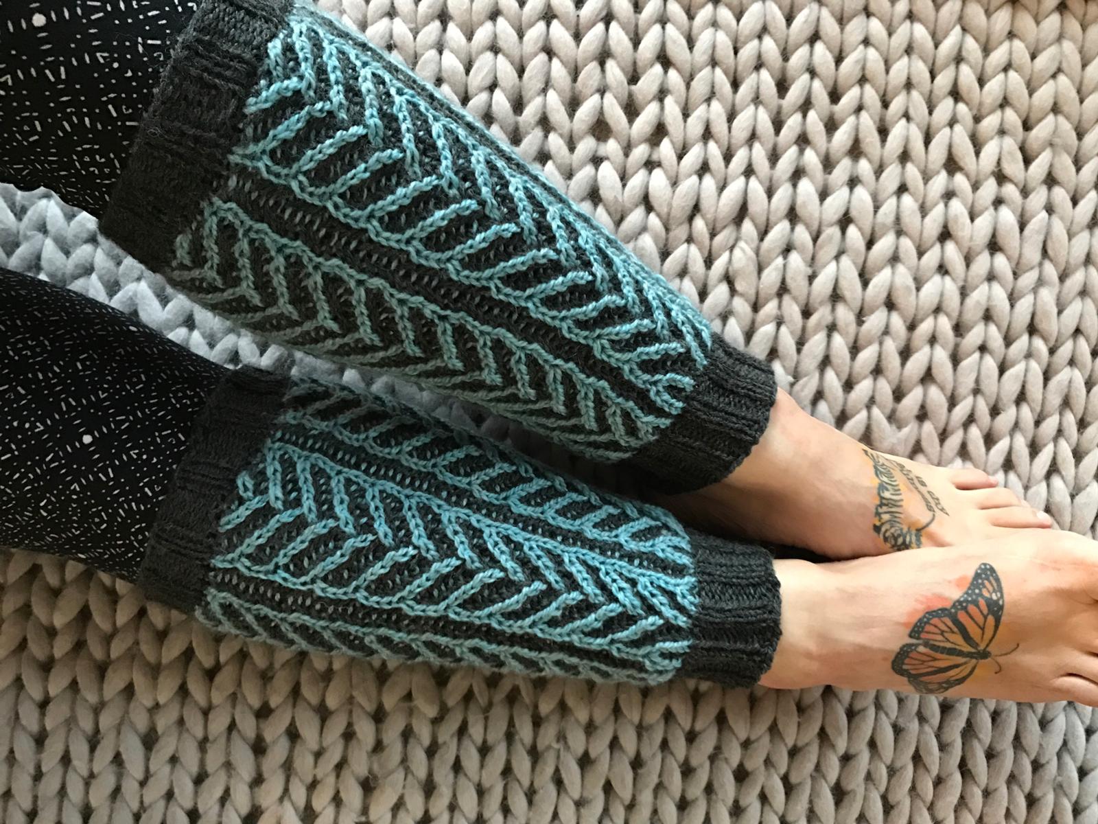 Regal Brioche Legwarmers
