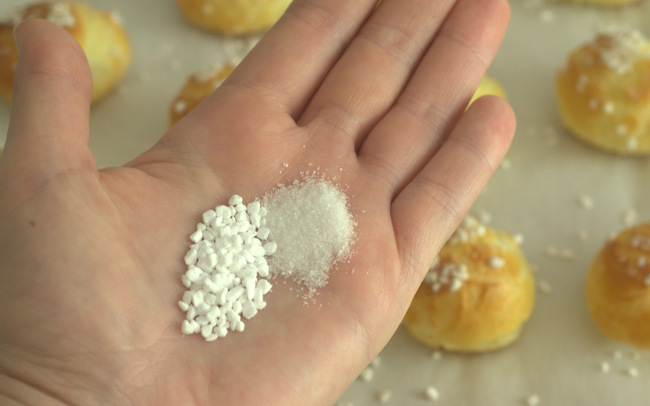 Pearl Sugar vs. Regular Sugar