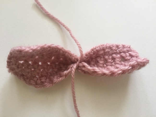 how to wrap crochet bow