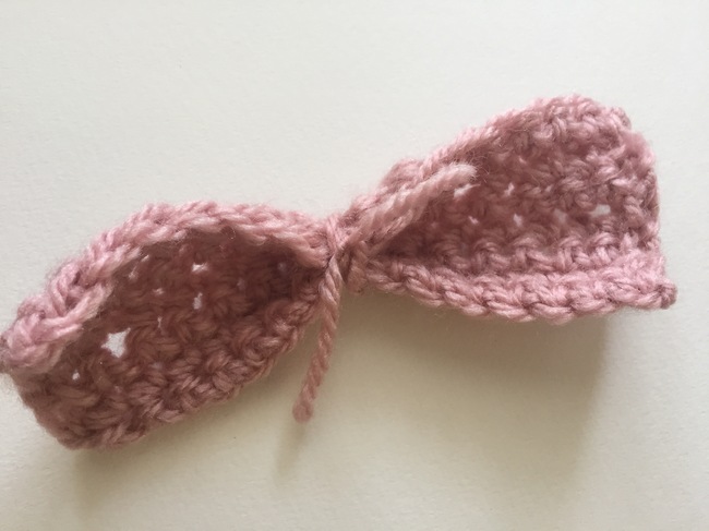 wrap crochet yarn bow