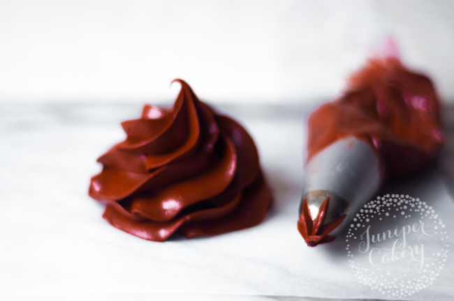 To to tint buttercream a maroon red