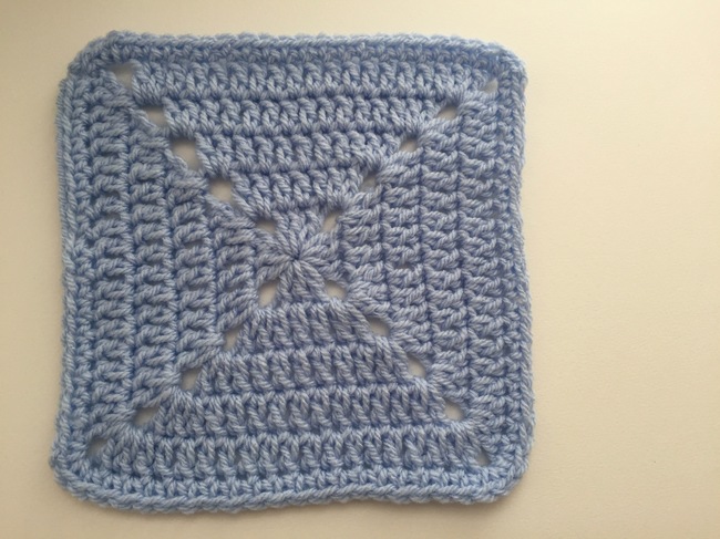 how to crochet solid granny square