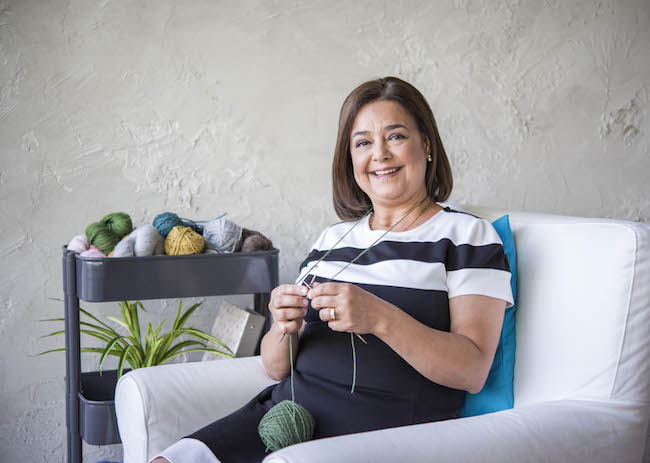 Andrea Wong Demonstrates Portuguese Knitting